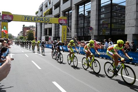 passaggio del giro a bergamo