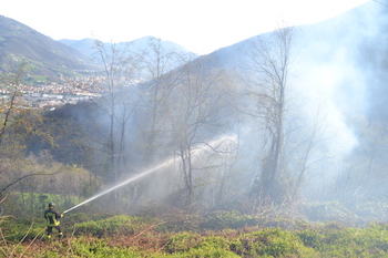 incendio boschivo orezzo
