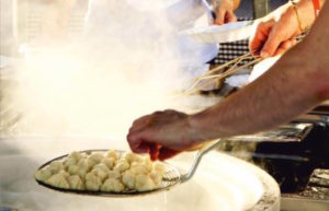 Gli gnocchi ripieni preparati ad Albino