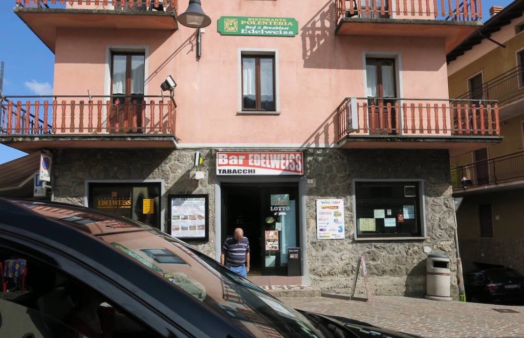 Il bar Edelweiss a Castione