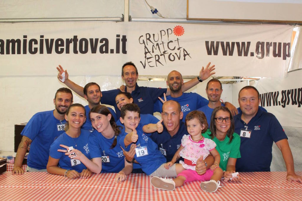 gruppo-amici-vertova