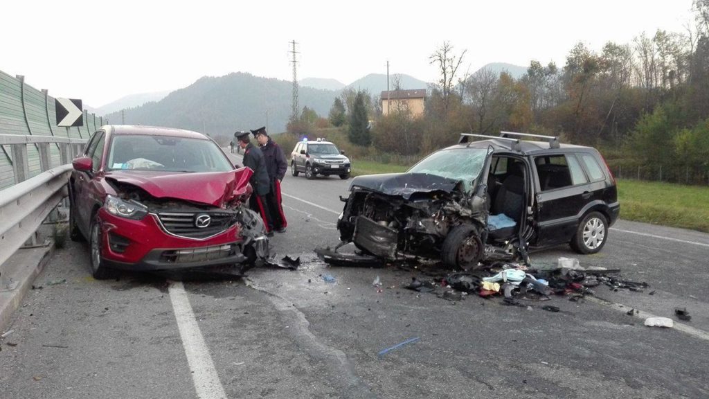 incidente-clusone-strada-provinciale