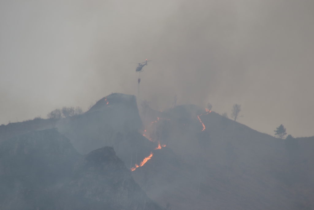 elicottero-pizzofrol-pontenossa-incendio