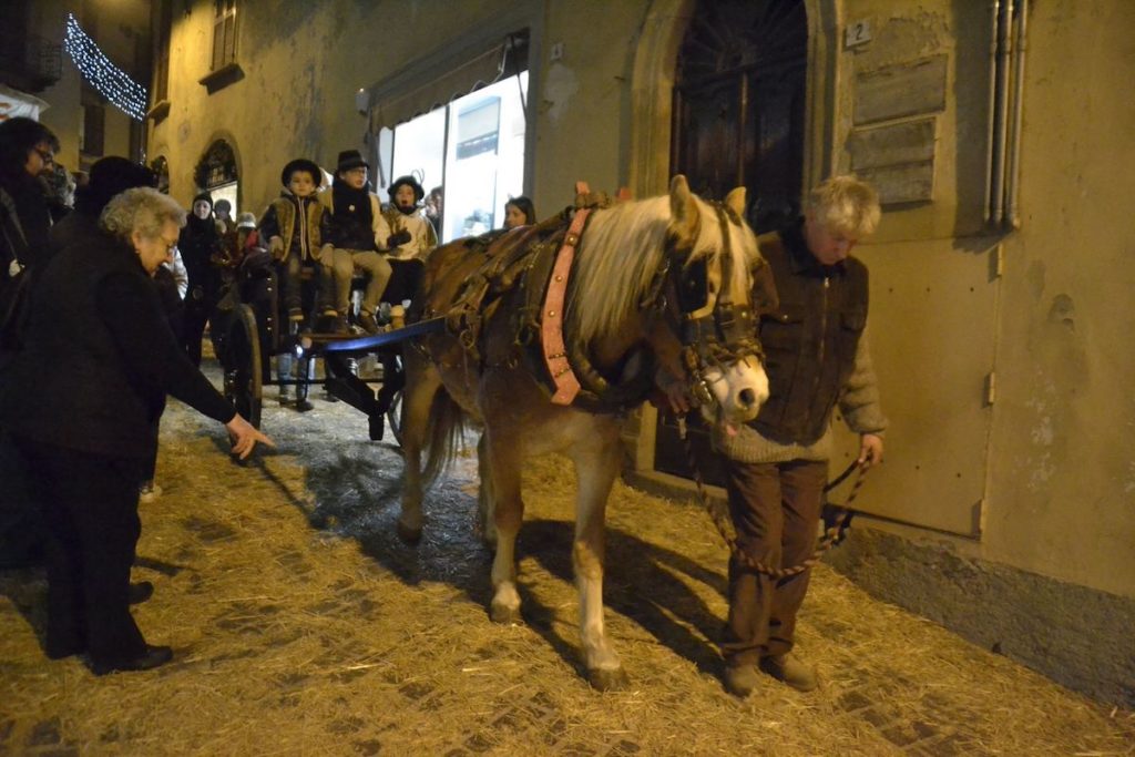 winter-night-clusone-2016-4