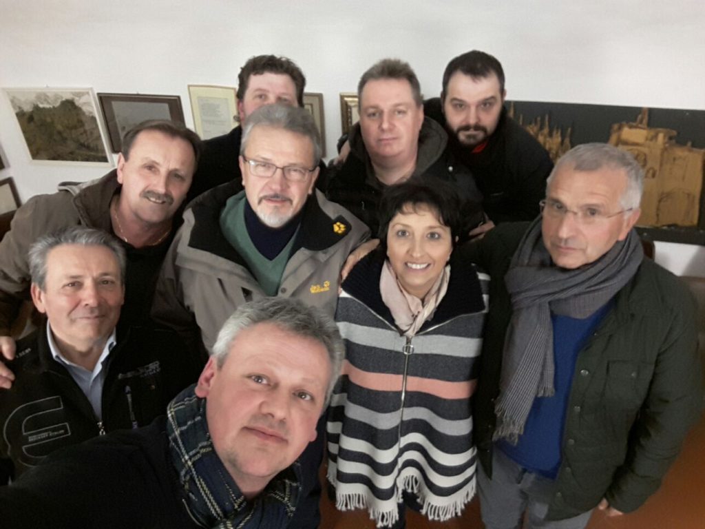 il-selfie-del-nuovo-consiglio-del-coro-idica-simona-visinoni