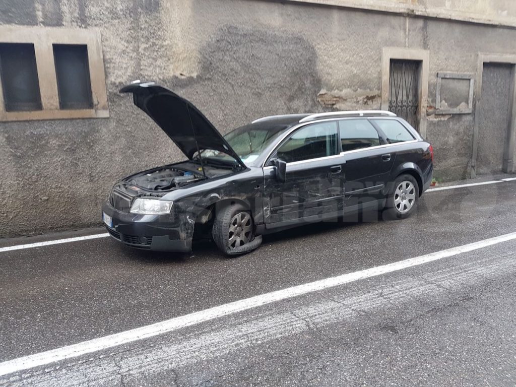 incidente-ponteselva-auto