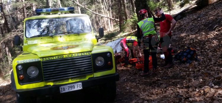 Cade a Ranzanico, recuperata dal Soccorso Alpino di Clusone Cade a Ranzanico, recuperata dal Soccorso Alpino di Clusone