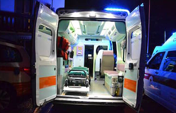 Interno di ambulanza