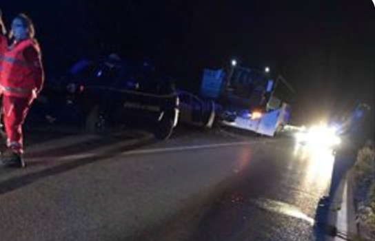 Scontro frontale auto-pullman sulla SP 35 a Villa di Serio, muore donna di 53 anni Scontro frontale auto-pullman sulla SP 35 a Villa di Serio, muore donna di 53 anni