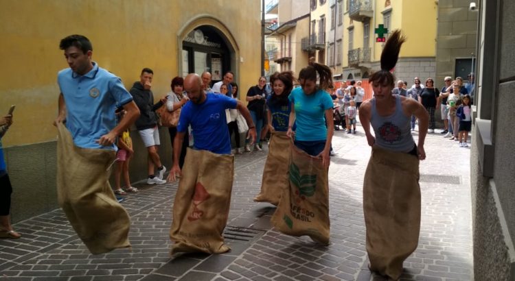 I giochi di un tempo conquistano Clusone in occasione del Compatrono – Foto I giochi di un tempo conquistano Clusone in occasione del Compatrono – Foto