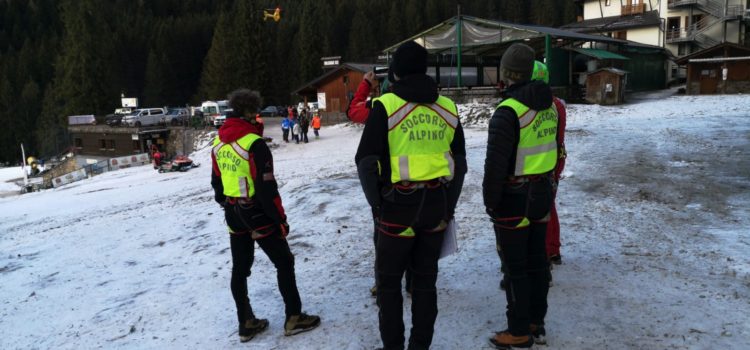 Tre giovani bloccati in Presolana per la troppa neve, recuperati dal soccorso alpino Tre giovani bloccati in Presolana per la troppa neve, recuperati dal soccorso alpino