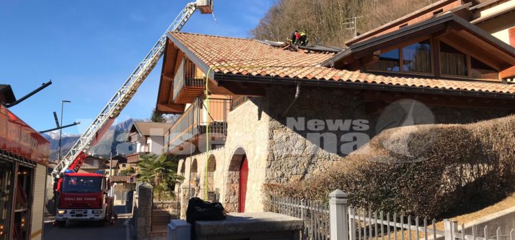 Incendio tetto ad Onore, intervento dei Vigili del fuoco Incendio tetto ad Onore, intervento dei Vigili del fuoco