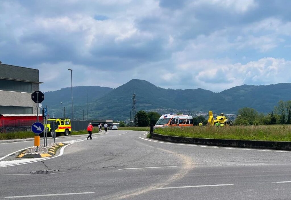 i soccorsi nella zona dell'accaduto 