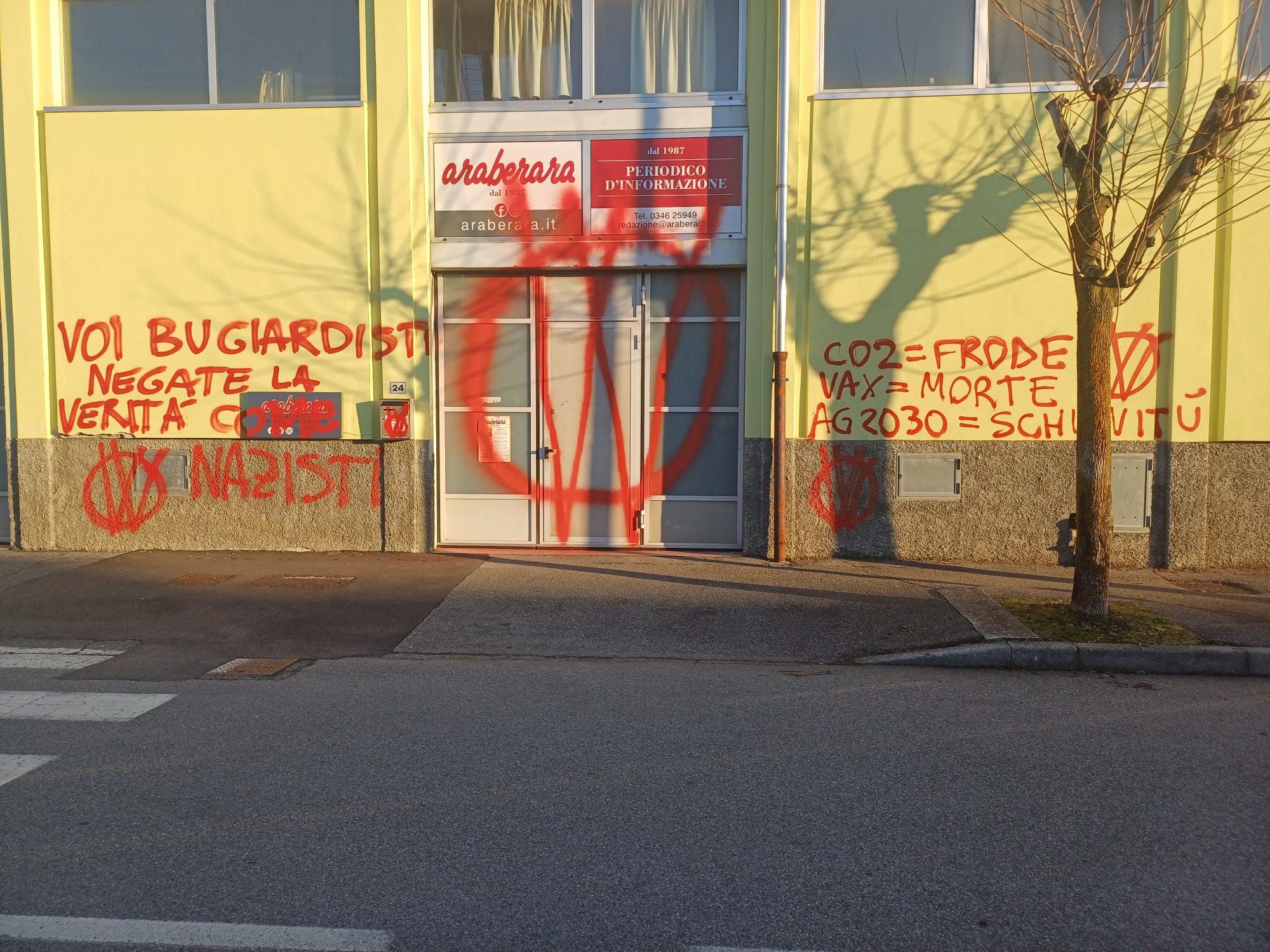 araberara atti vandalici