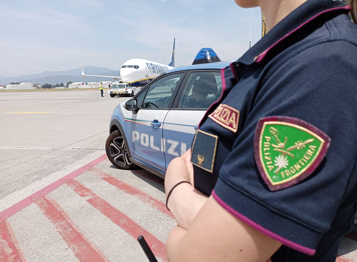 polizia aeroporto