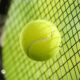 Racchetta e pallina da tennis
