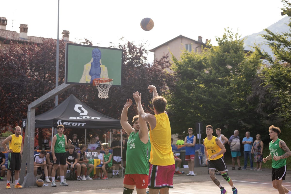 emi streetball
