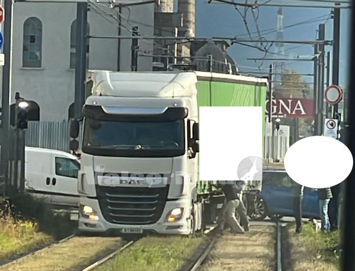 tir bloccato teb alzano