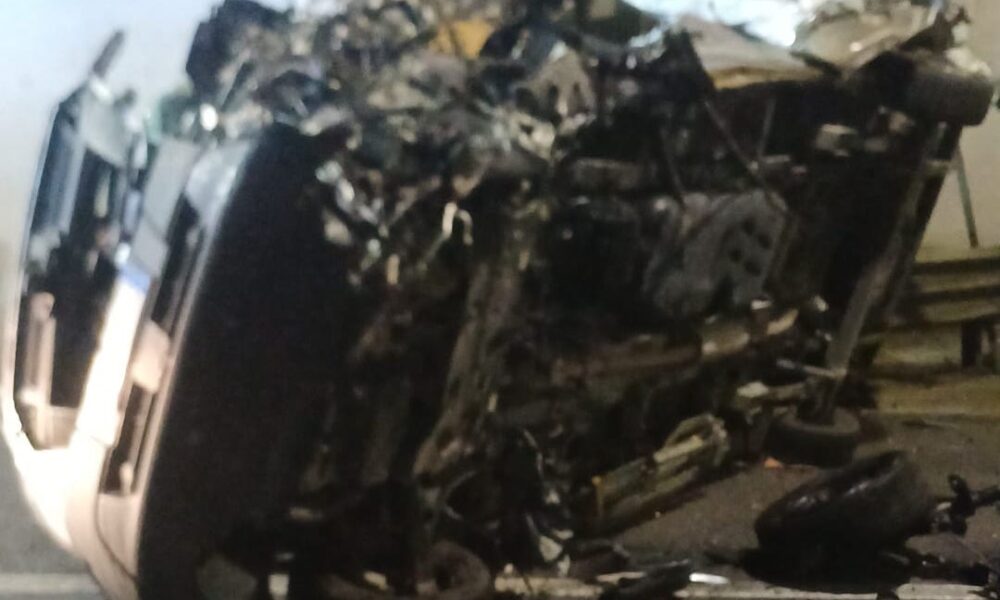 furgone ribaltato incidente albino