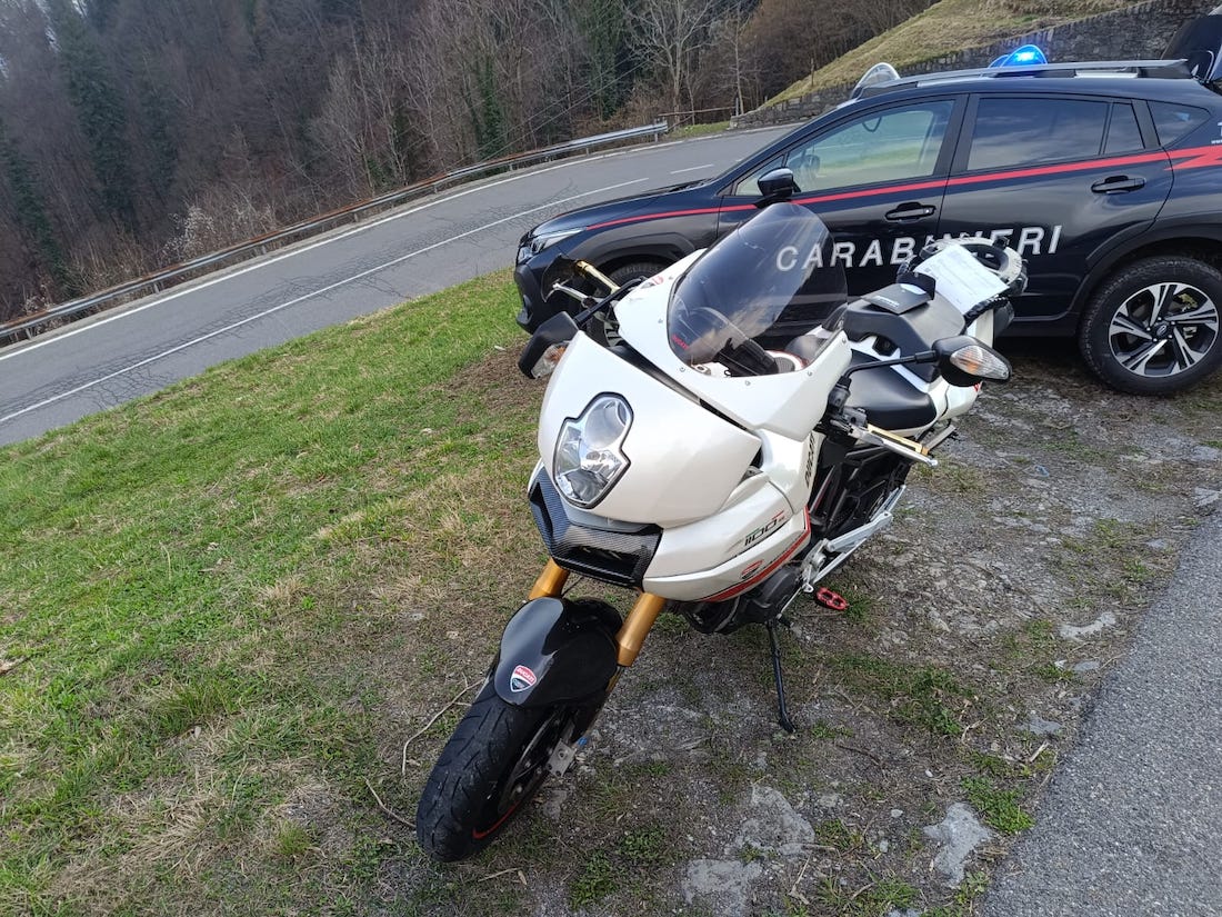 incidente moto bici oneta