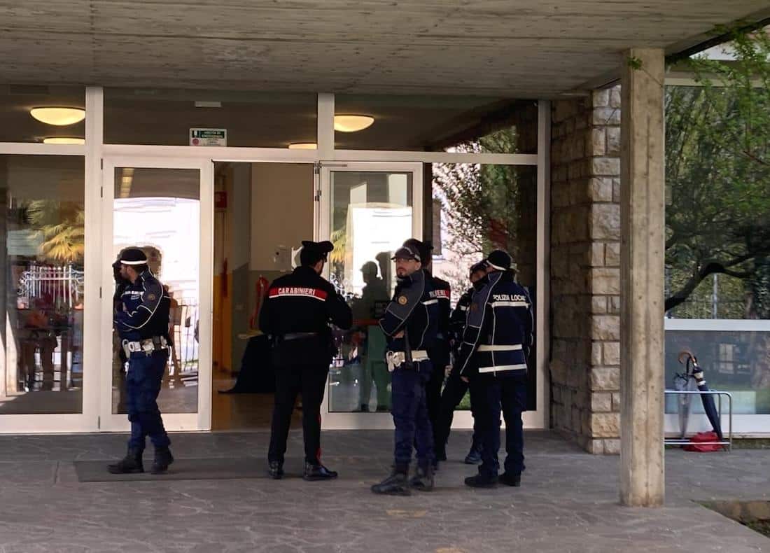 professoressa accoltellata bergamo