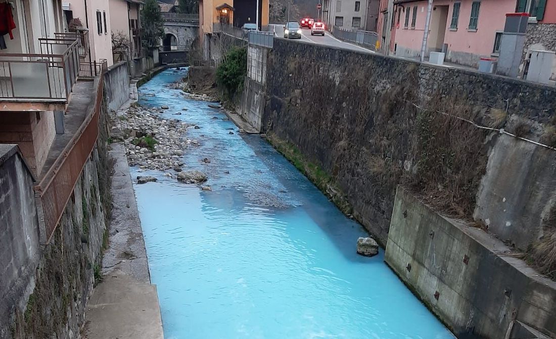 val vertova azzurra