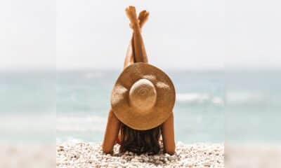 Ragazza in spiaggia