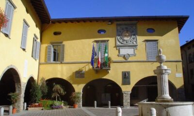 gandino municipio comune piazza
